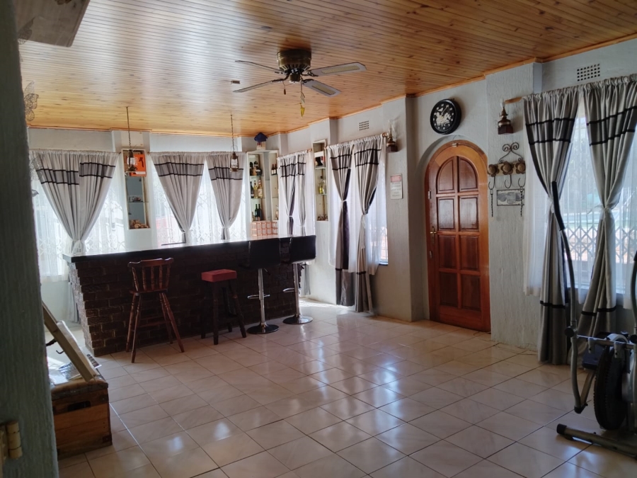 4 Bedroom Property for Sale in Bonaero Park Gauteng