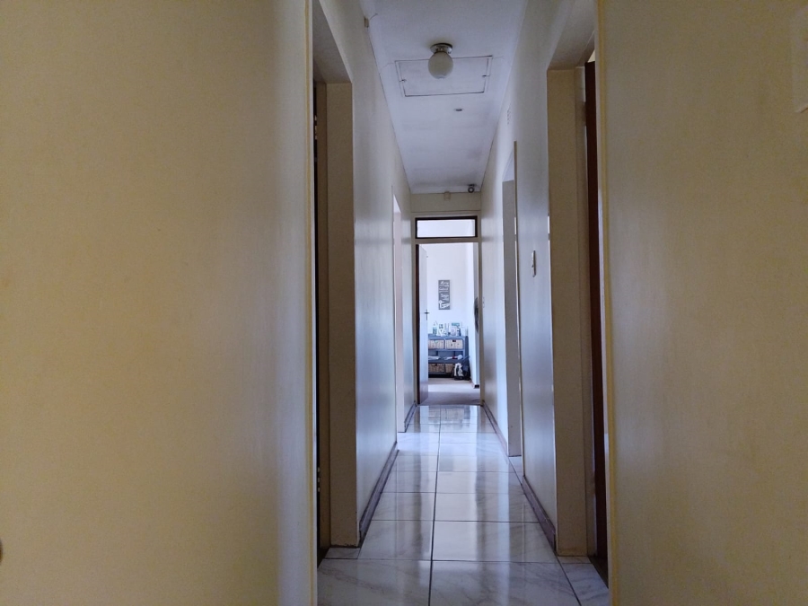 4 Bedroom Property for Sale in Bonaero Park Gauteng