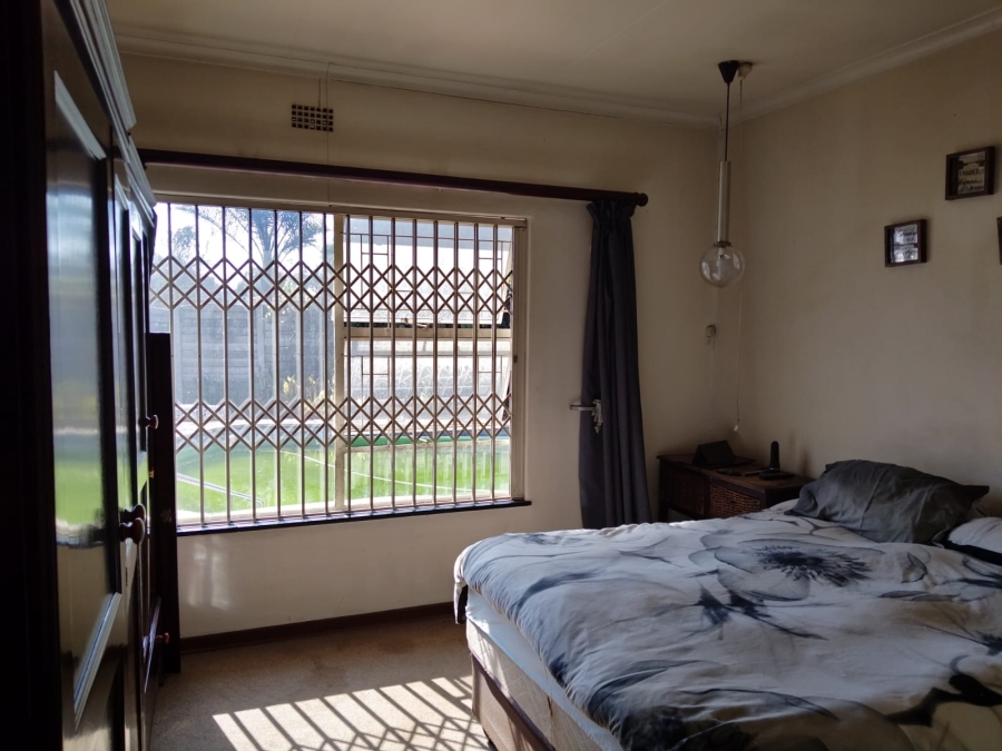 4 Bedroom Property for Sale in Bonaero Park Gauteng