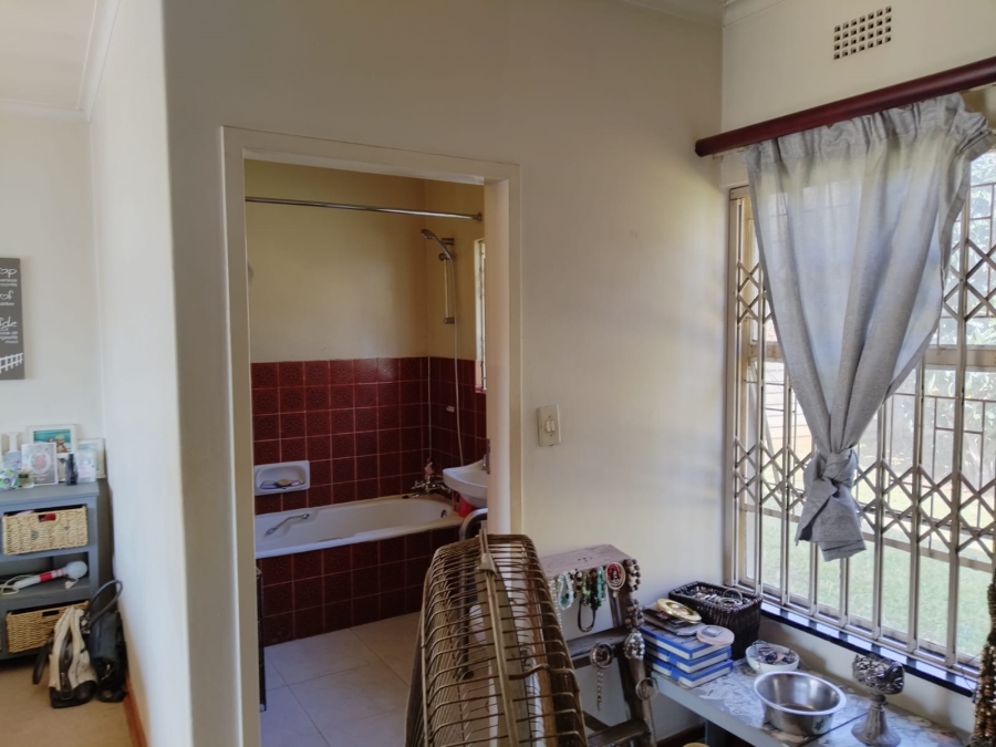 4 Bedroom Property for Sale in Bonaero Park Gauteng