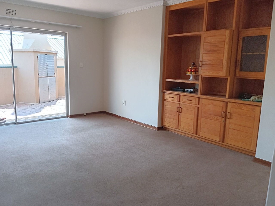 2 Bedroom Property for Sale in Terenure Gauteng