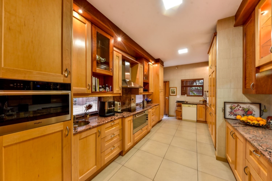 6 Bedroom Property for Sale in Muckleneuk Gauteng