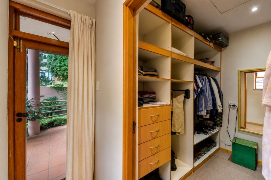 6 Bedroom Property for Sale in Muckleneuk Gauteng