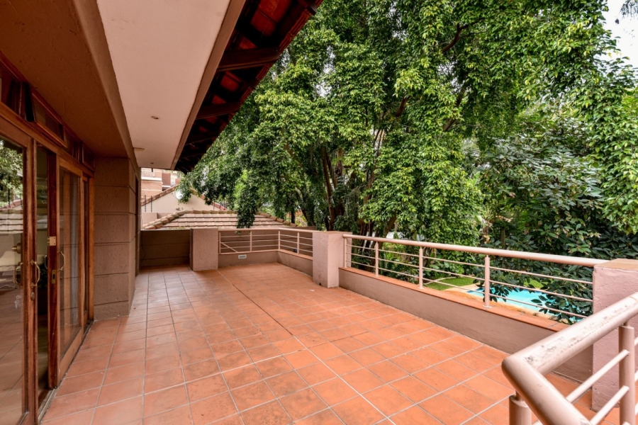 6 Bedroom Property for Sale in Muckleneuk Gauteng