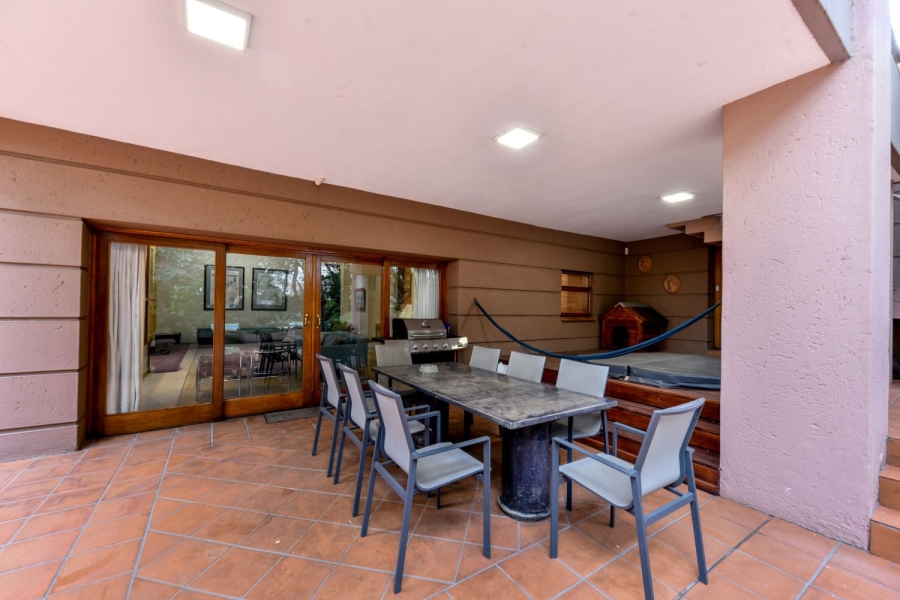 6 Bedroom Property for Sale in Muckleneuk Gauteng