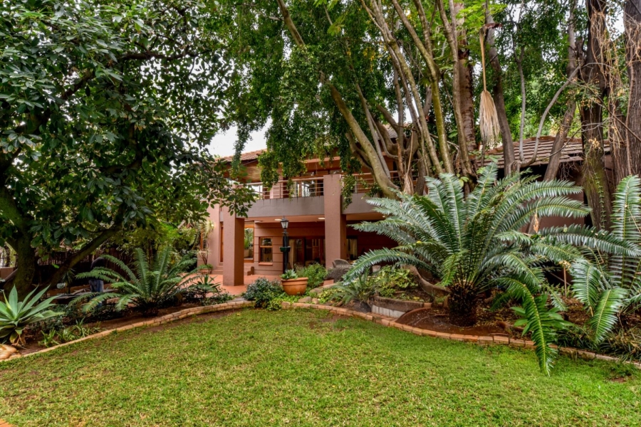 6 Bedroom Property for Sale in Muckleneuk Gauteng