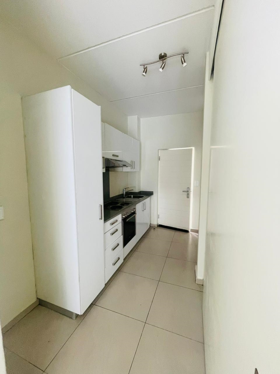 1 Bedroom Property for Sale in North Riding Gauteng