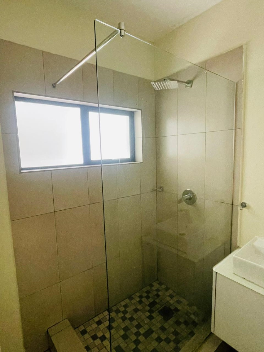 1 Bedroom Property for Sale in North Riding Gauteng