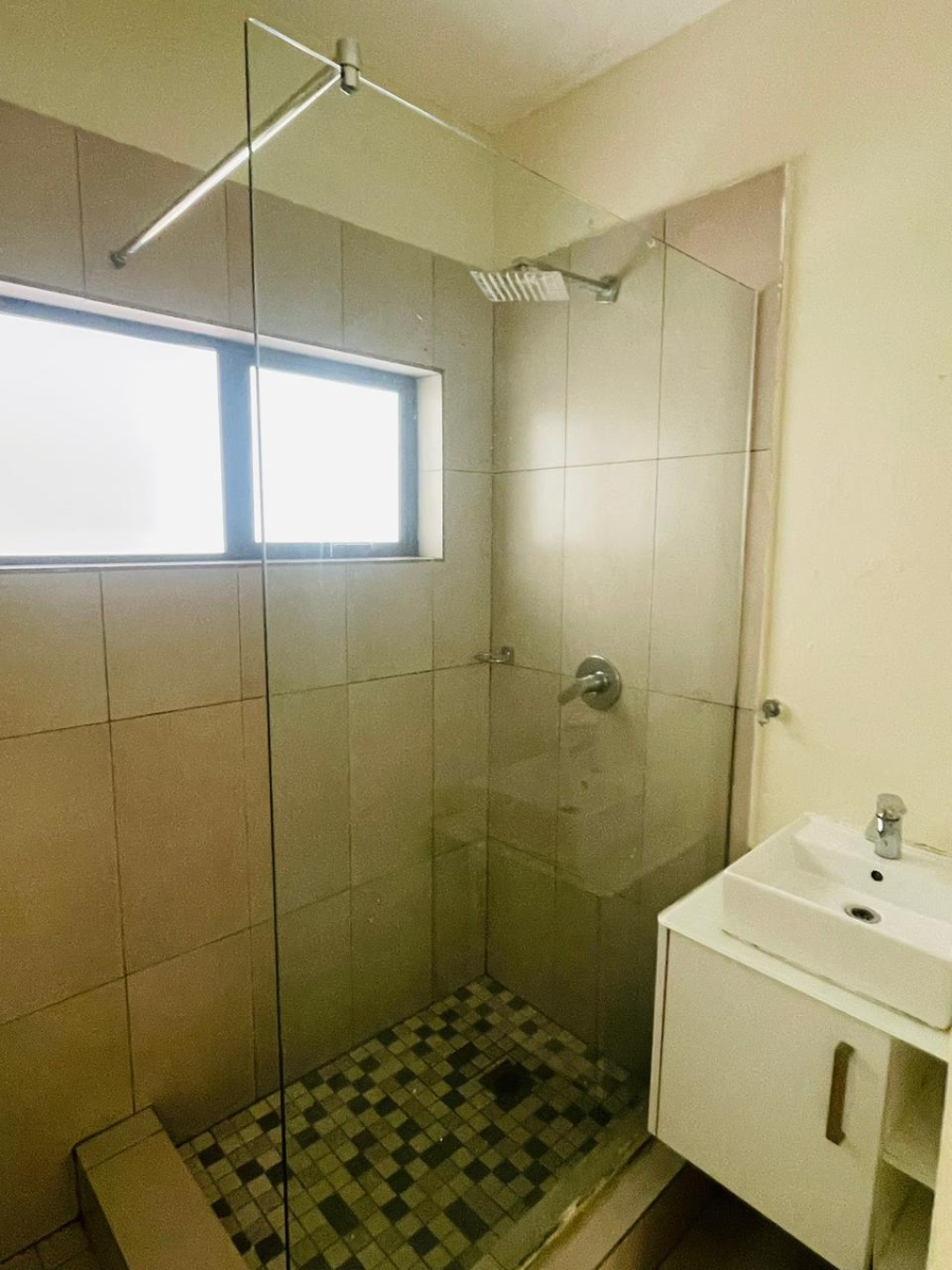 1 Bedroom Property for Sale in North Riding Gauteng