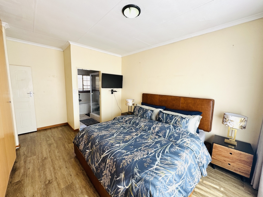 3 Bedroom Property for Sale in Thatchfield Manor Gauteng