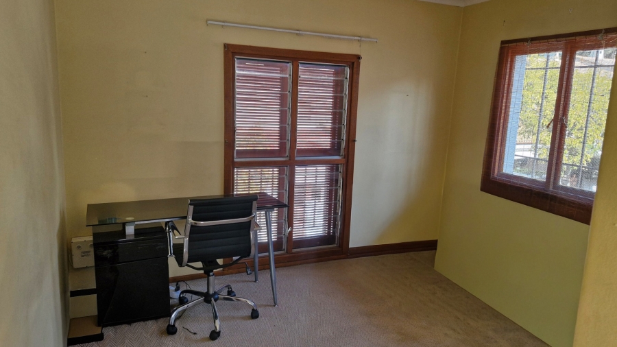 To Let 3 Bedroom Property for Rent in Illovo Gauteng