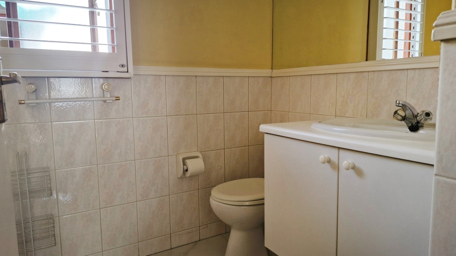 To Let 3 Bedroom Property for Rent in Illovo Gauteng