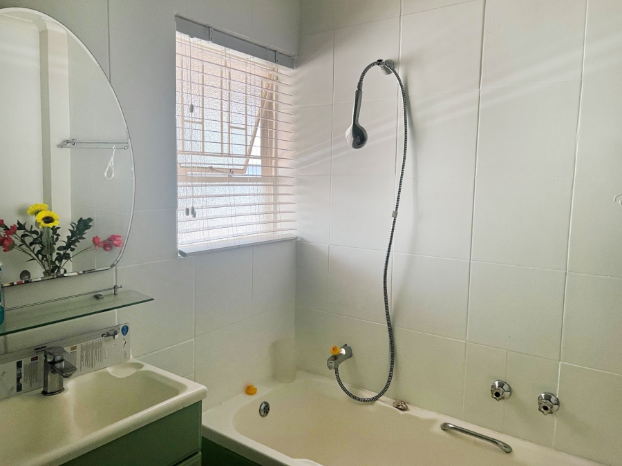 To Let 1 Bedroom Property for Rent in Rivonia Gauteng