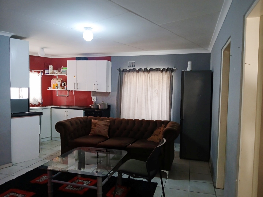6 Bedroom Property for Sale in Bloubosrand Gauteng