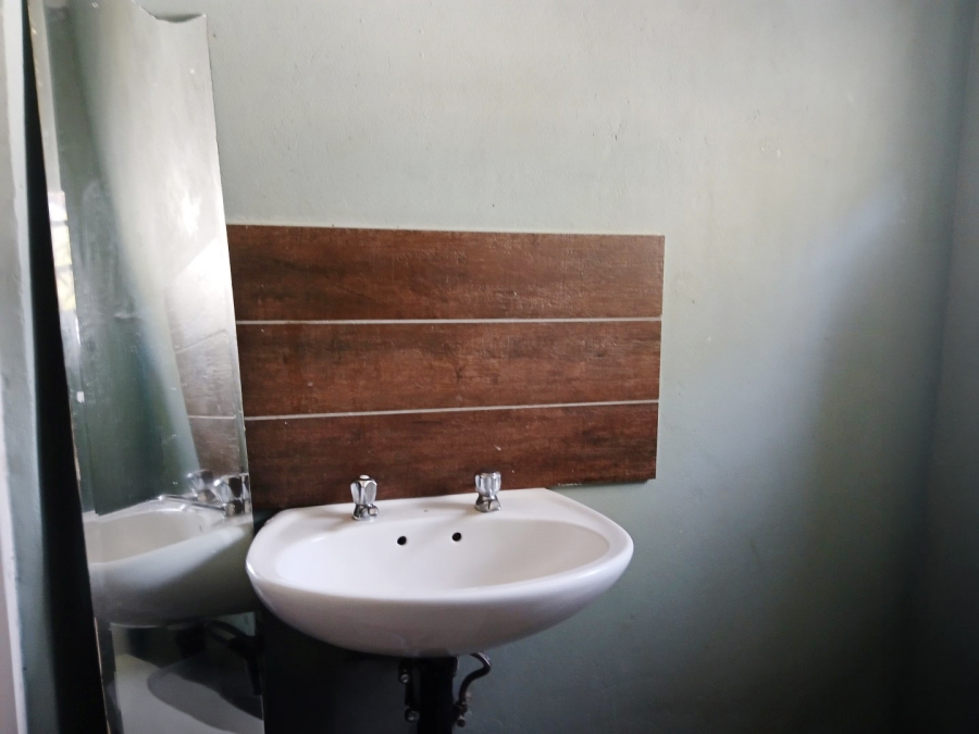 6 Bedroom Property for Sale in Bloubosrand Gauteng