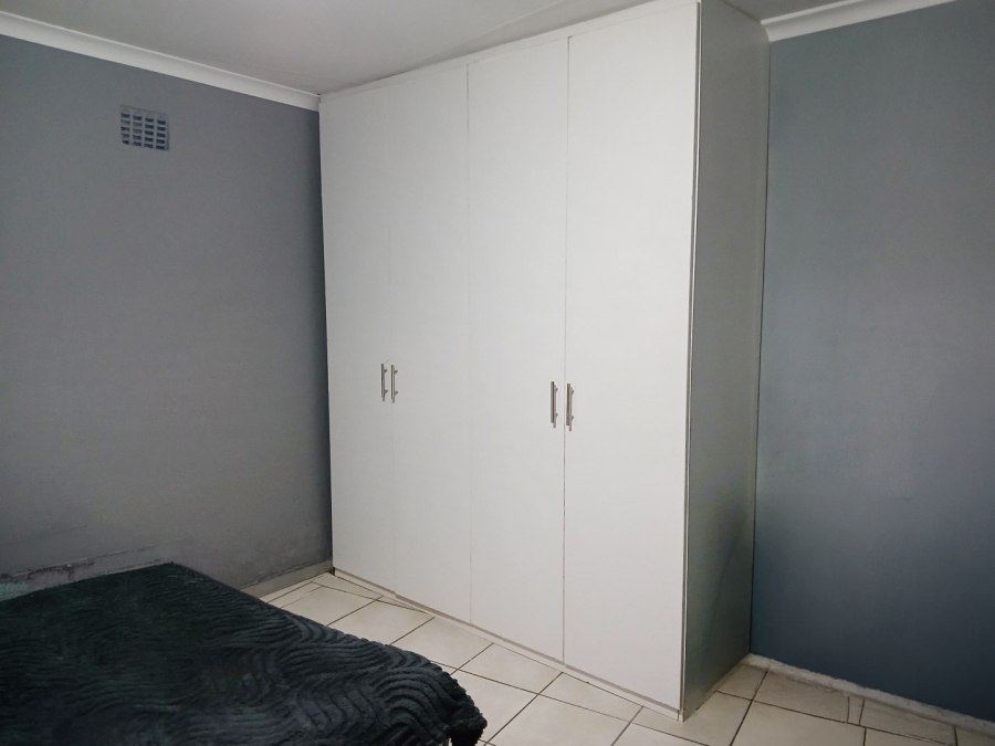 6 Bedroom Property for Sale in Bloubosrand Gauteng