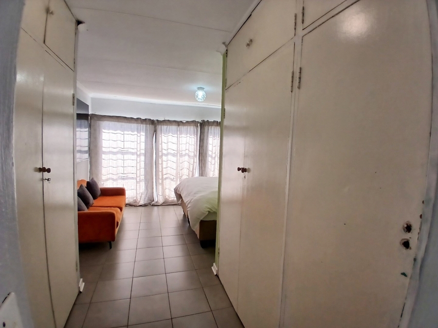6 Bedroom Property for Sale in Bloubosrand Gauteng