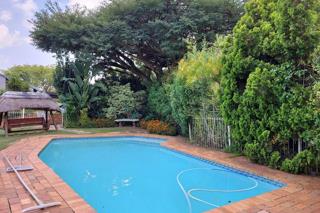 2 Bedroom Property for Sale in Constantia Kloof Gauteng