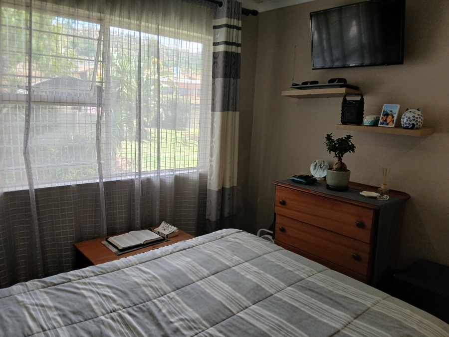 2 Bedroom Property for Sale in Constantia Kloof Gauteng