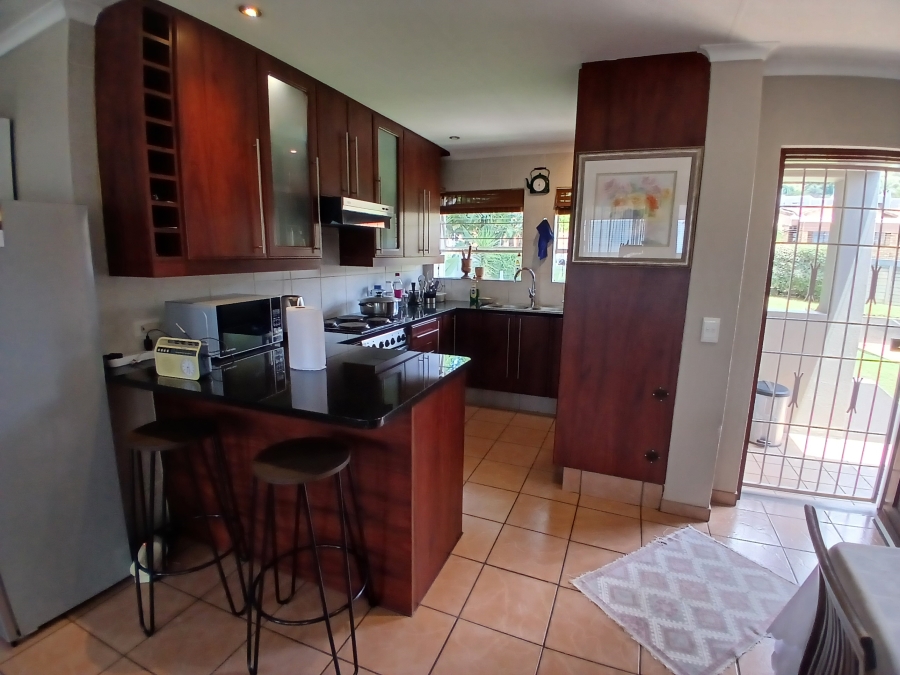 2 Bedroom Property for Sale in Constantia Kloof Gauteng