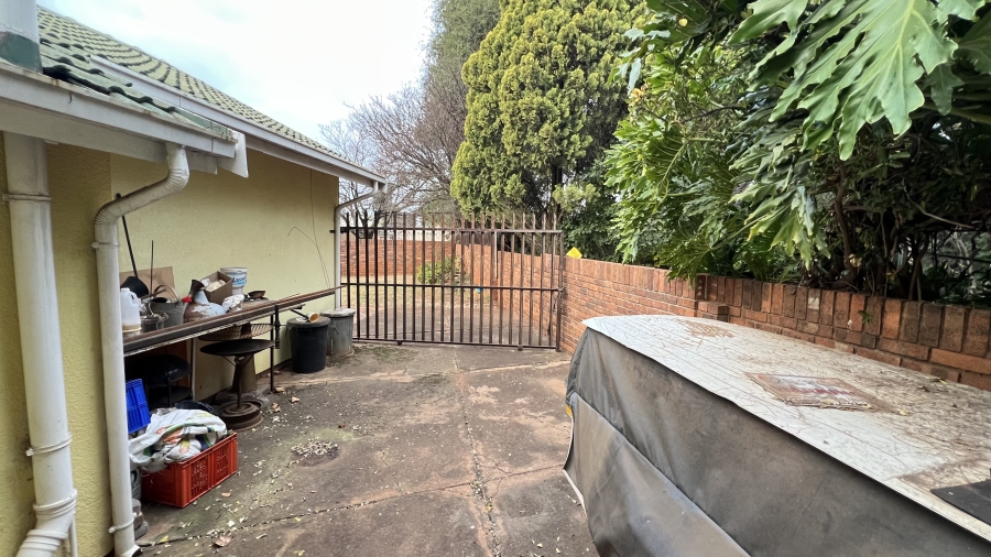 4 Bedroom Property for Sale in Westonaria Gauteng