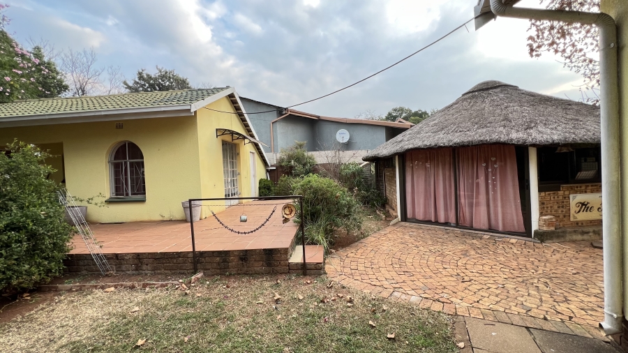 4 Bedroom Property for Sale in Westonaria Gauteng