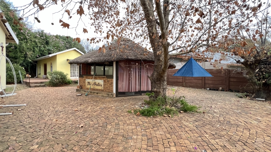 4 Bedroom Property for Sale in Westonaria Gauteng