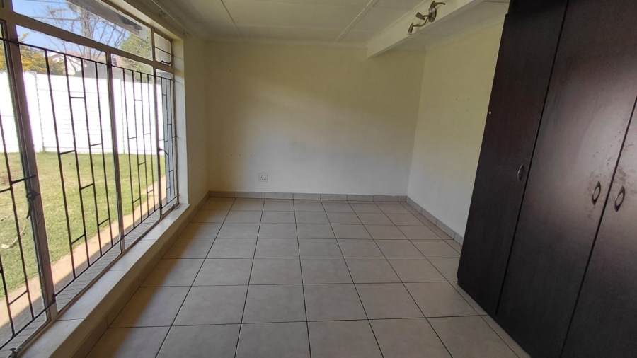 3 Bedroom Property for Sale in Greenhills Gauteng