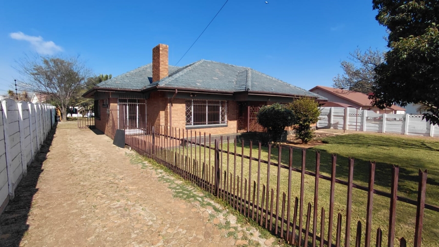 3 Bedroom Property for Sale in Greenhills Gauteng