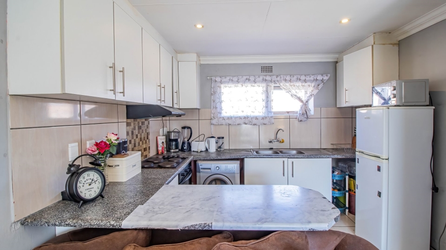 2 Bedroom Property for Sale in Winchester Hills Gauteng
