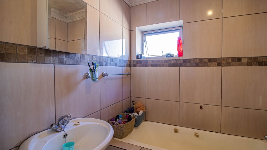 2 Bedroom Property for Sale in Winchester Hills Gauteng