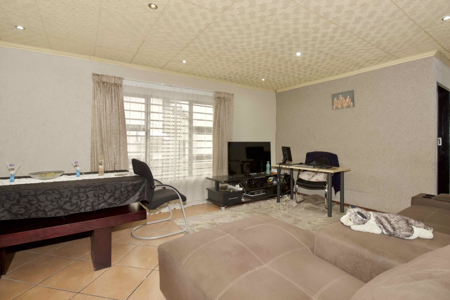 3 Bedroom Property for Sale in Olievenhoutbosch Gauteng