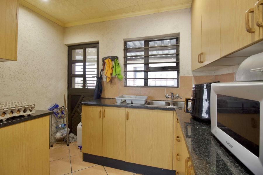 3 Bedroom Property for Sale in Olievenhoutbosch Gauteng
