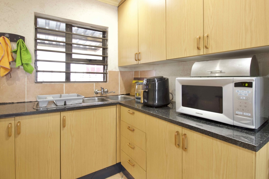 3 Bedroom Property for Sale in Olievenhoutbosch Gauteng