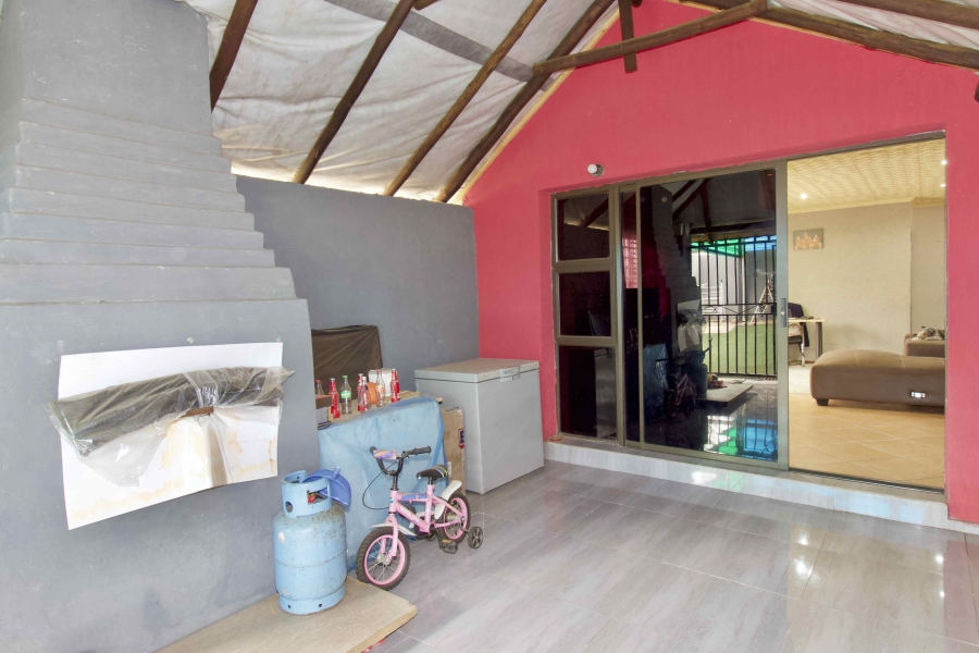 3 Bedroom Property for Sale in Olievenhoutbosch Gauteng