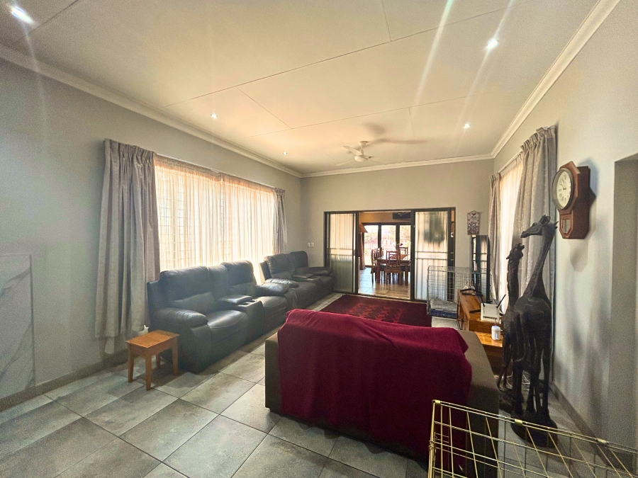 11 Bedroom Property for Sale in Gerardsville Gauteng