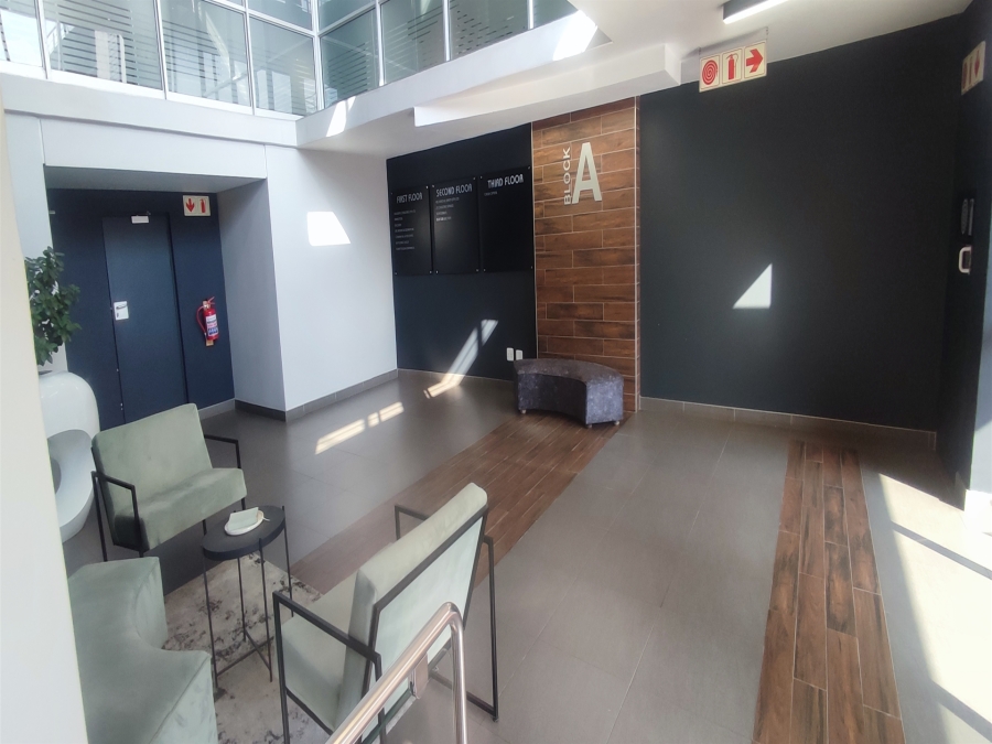 To Let Commercial Property for Rent in Cresta Gauteng