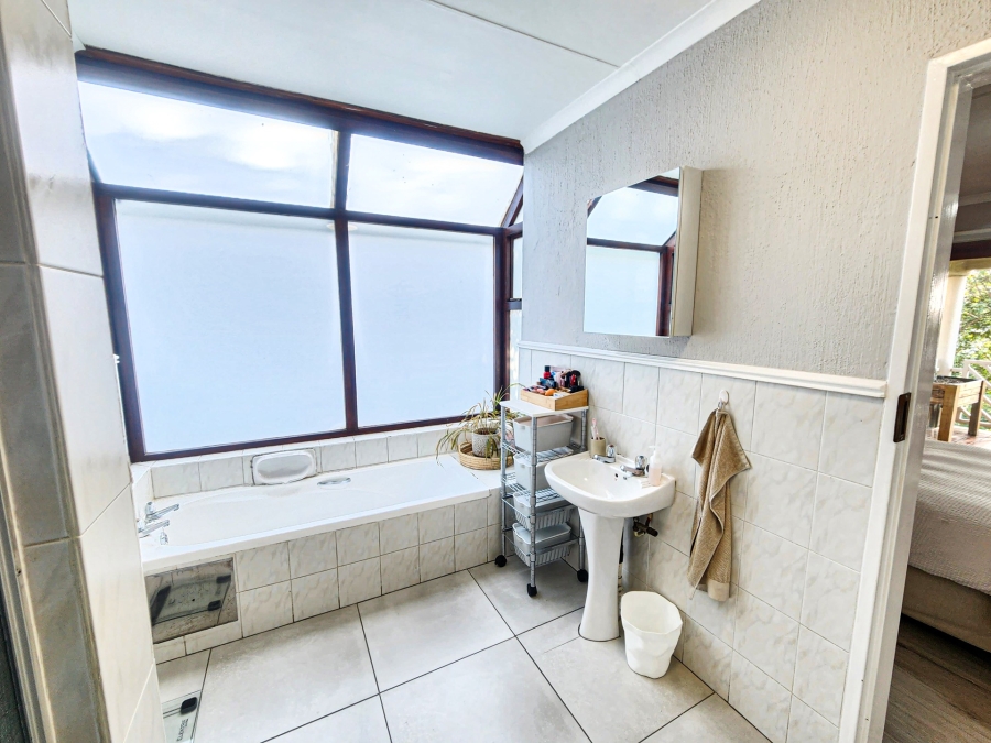 To Let 3 Bedroom Property for Rent in Lynnwood Ridge Gauteng