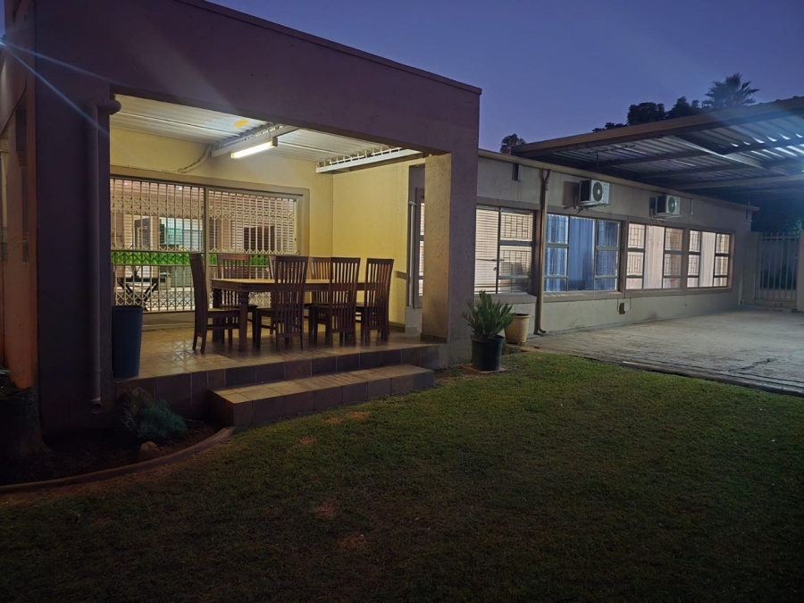 4 Bedroom Property for Sale in Sinoville Gauteng