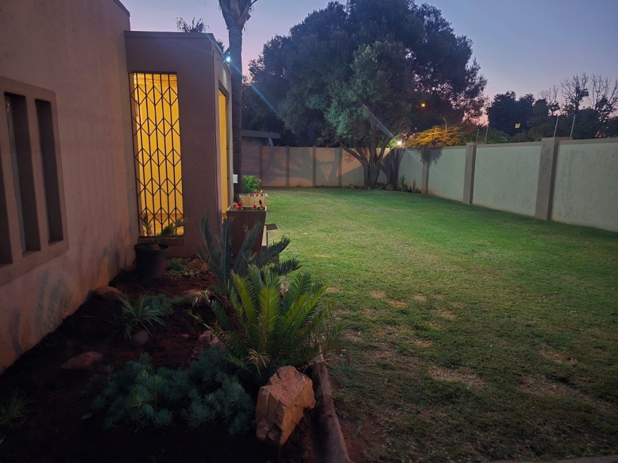 4 Bedroom Property for Sale in Sinoville Gauteng