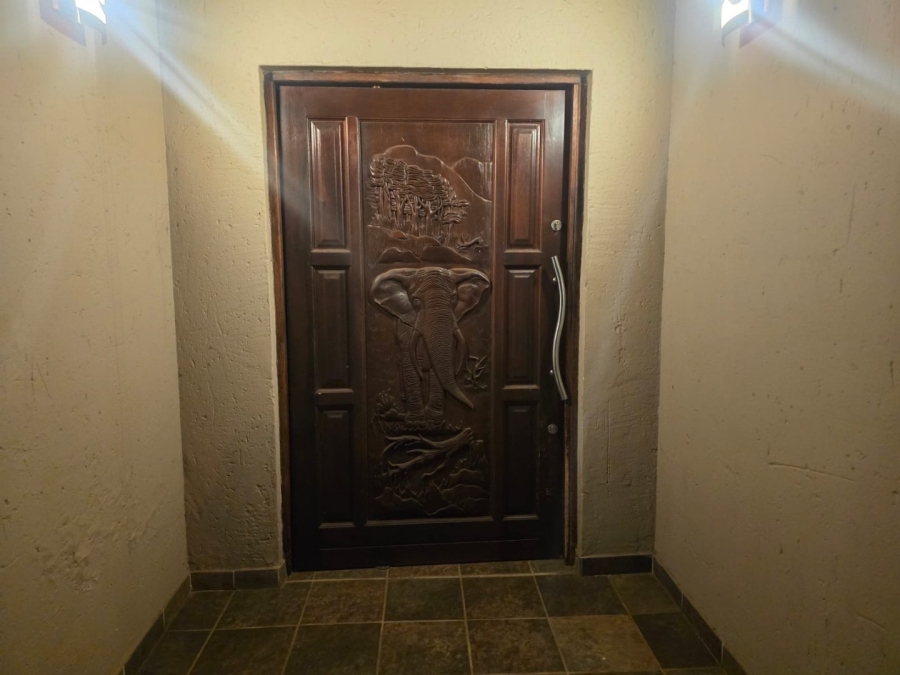4 Bedroom Property for Sale in Sinoville Gauteng
