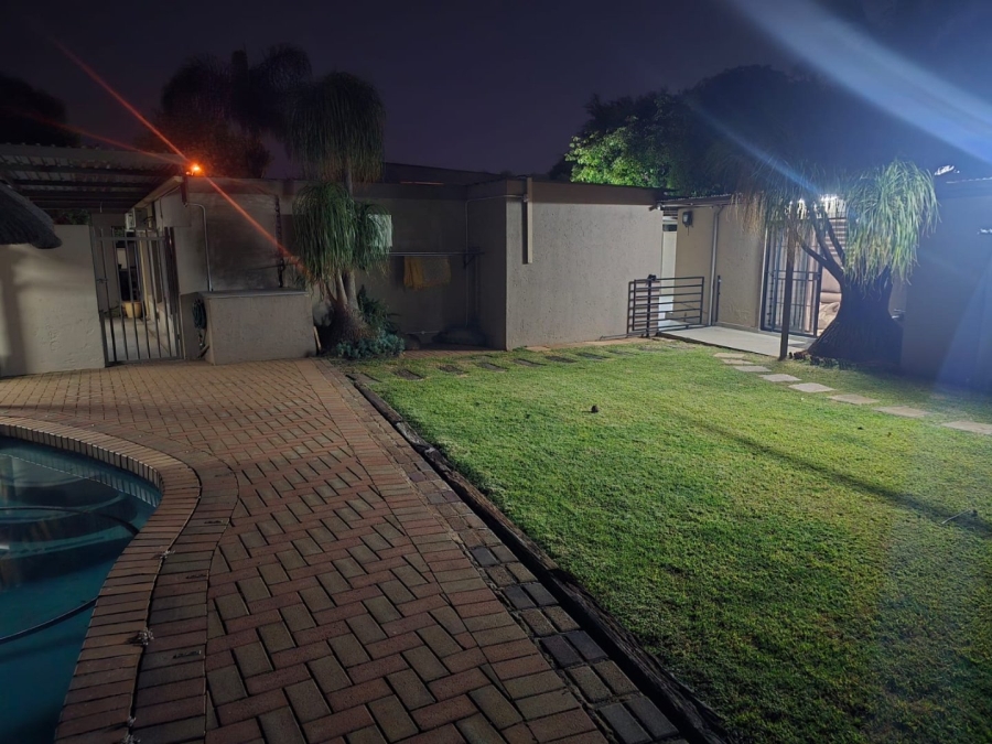 4 Bedroom Property for Sale in Sinoville Gauteng