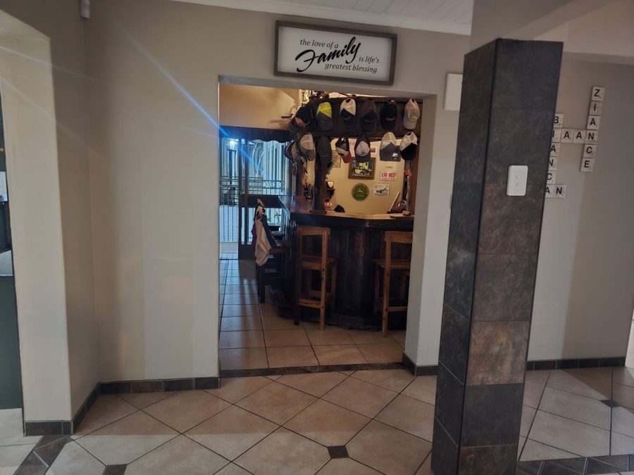 4 Bedroom Property for Sale in Sinoville Gauteng