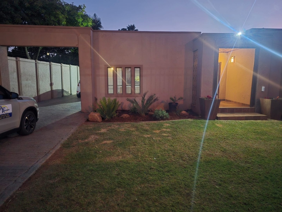 4 Bedroom Property for Sale in Sinoville Gauteng