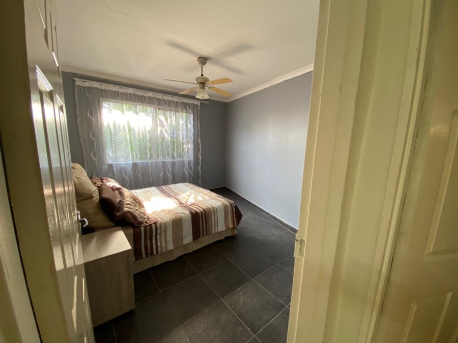To Let 2 Bedroom Property for Rent in Bryanston Gauteng