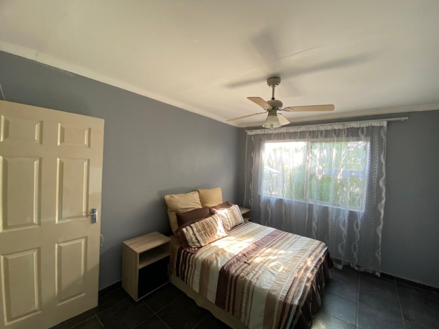 To Let 2 Bedroom Property for Rent in Bryanston Gauteng
