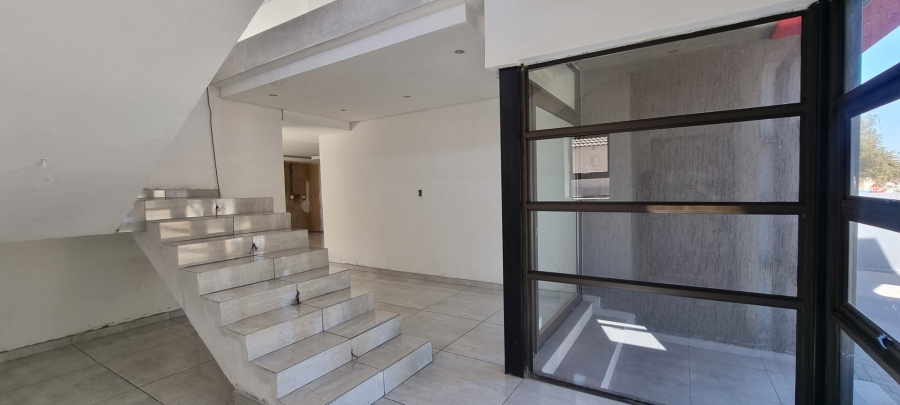 5 Bedroom Property for Sale in Sunward Park Gauteng