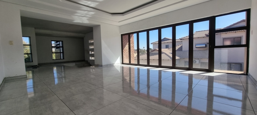 5 Bedroom Property for Sale in Sunward Park Gauteng
