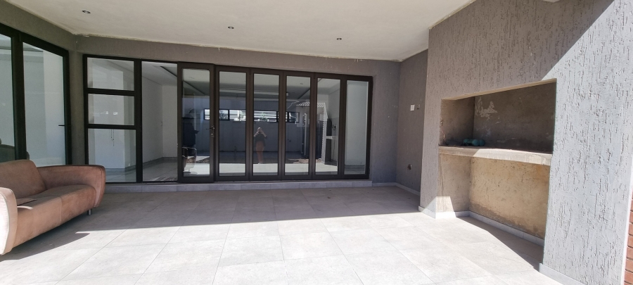 5 Bedroom Property for Sale in Sunward Park Gauteng