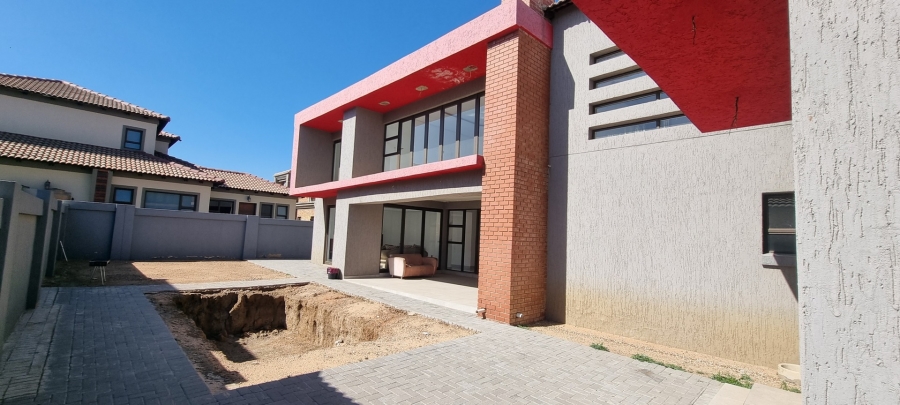 5 Bedroom Property for Sale in Sunward Park Gauteng